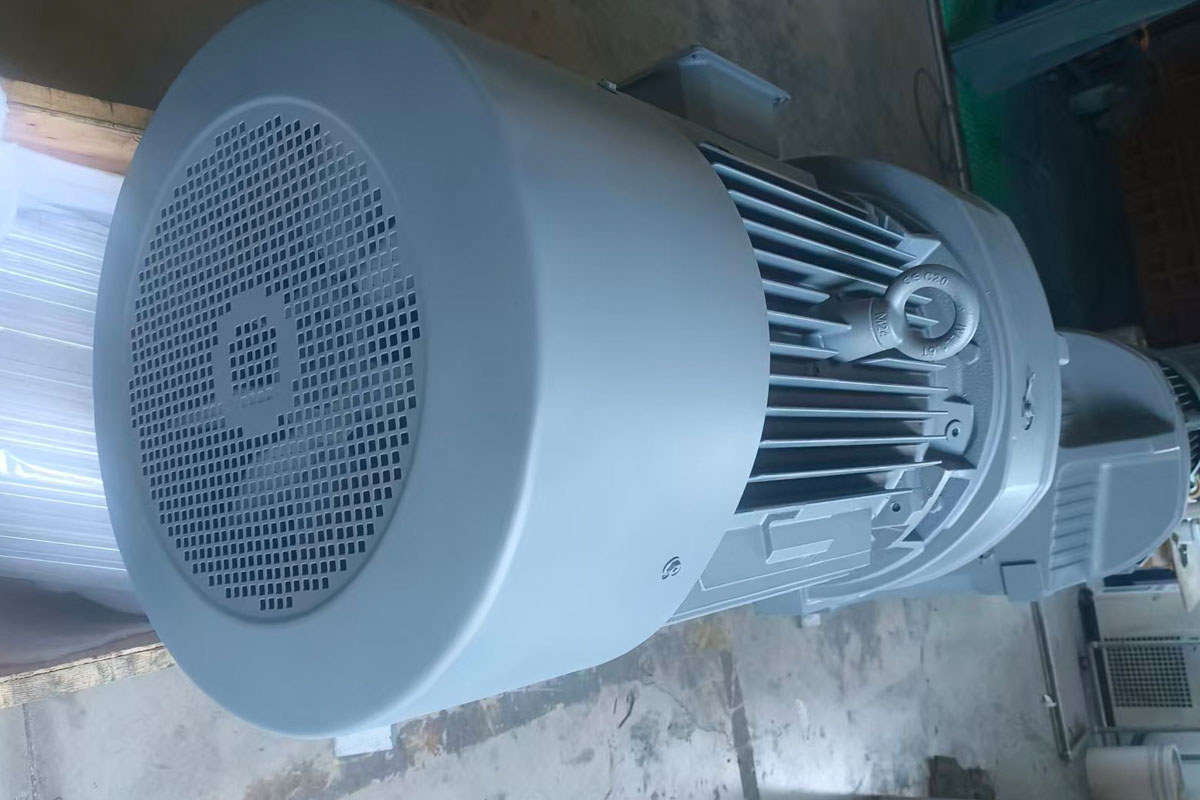 R系列斜齿轮减速机